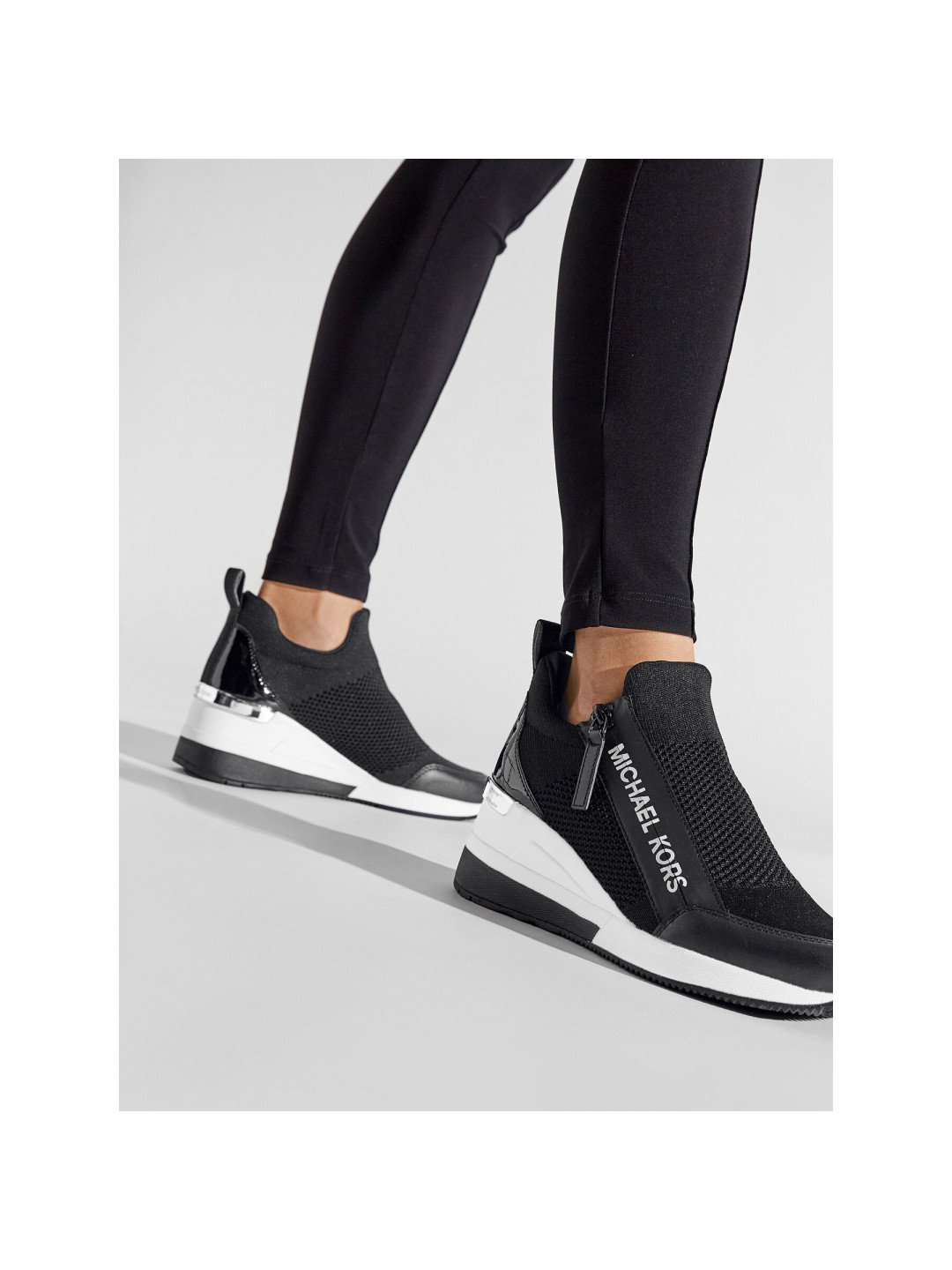 Sneakersy MICHAEL Michael Kors Willis Wedge Trainer 43S2WIFS1D Černá